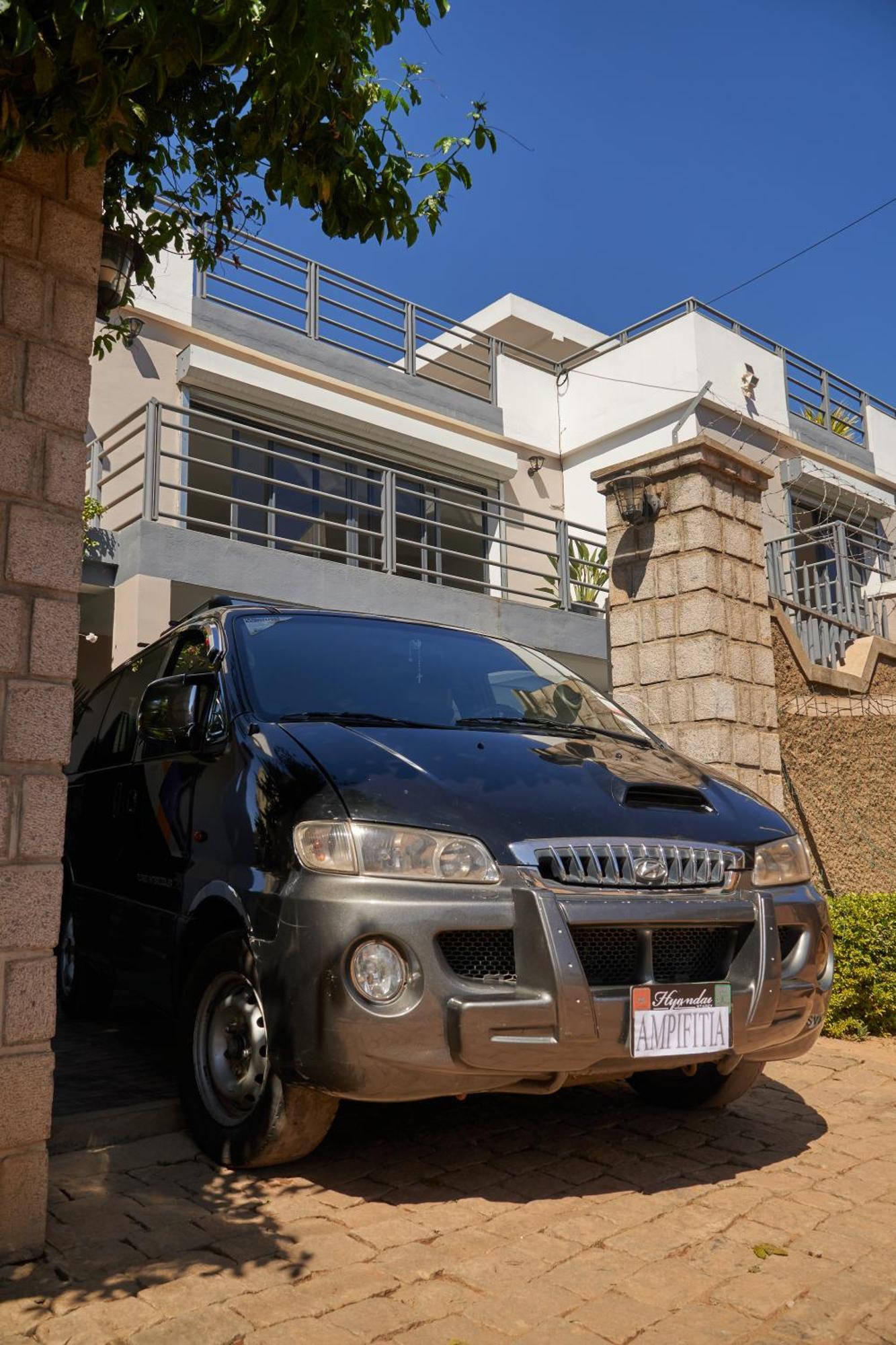 Ampifitia Guest House Antananarivo Eksteriør billede